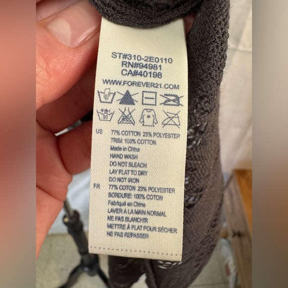 Lace Open-Front Vest - Picture 7 of 7